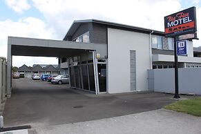 Big Five Motel