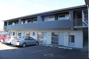 Big Five Motel
