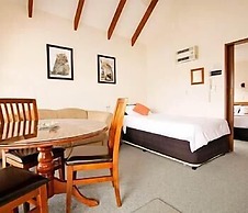 Big Five Motel