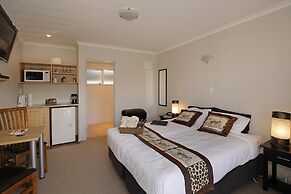 Big Five Motel