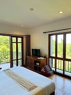 Riverhouse Resort