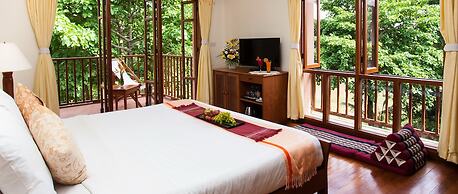 Riverhouse Resort