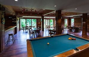 Riverhouse Resort