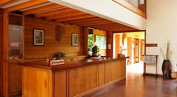 Riverhouse Resort