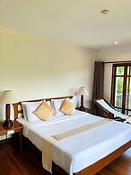 Riverhouse Resort