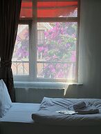 Oceans 7 Hotel