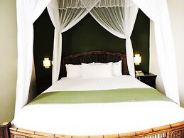 Mosa Court Suites