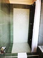 Mosa Court Suites