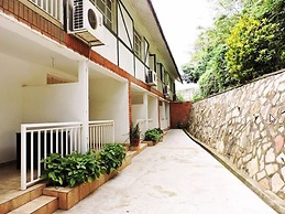 Mosa Court Suites