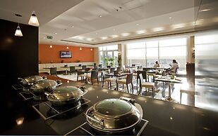 ibis Muscat