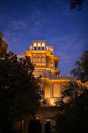 Swaroop Vilas - Lake Facing Boutique Hotel