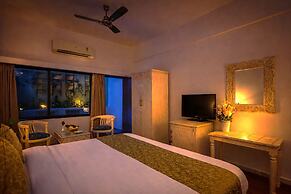 Swaroop Vilas - Lake Facing Boutique Hotel