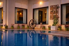 Swaroop Vilas - Lake Facing Boutique Hotel