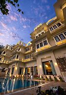 Swaroop Vilas - Lake Facing Boutique Hotel