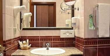 Volgskaya Riviera Hotel