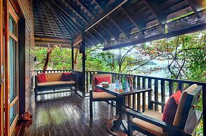 Bunga Raya Island Resort & Spa
