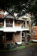 Hotel Ambadi