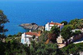 Okeanides Villas