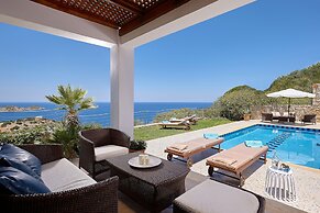 Okeanides Villas