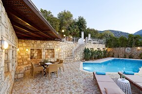 Okeanides Villas