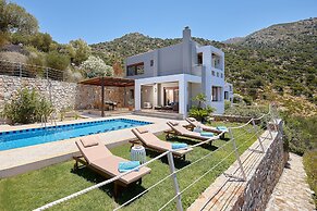 Okeanides Villas