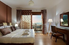 Okeanides Villas