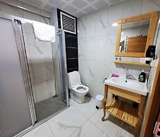 Saruhan Hotel