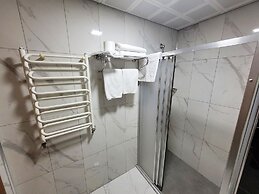 Saruhan Hotel