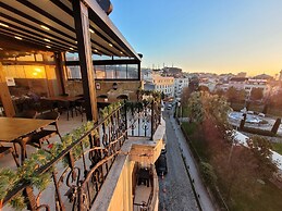 Saruhan Hotel