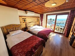 Saruhan Hotel