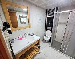 Saruhan Hotel