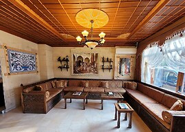 Saruhan Hotel