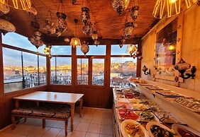 Saruhan Hotel