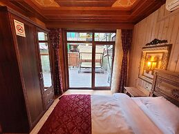 Saruhan Hotel