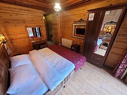 Saruhan Hotel