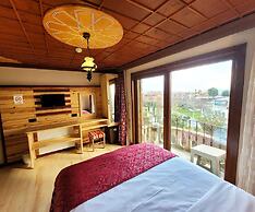 Saruhan Hotel