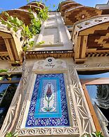 Saruhan Hotel
