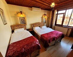 Saruhan Hotel