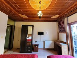 Saruhan Hotel