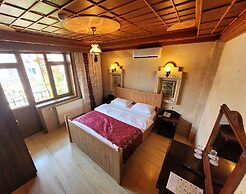 Saruhan Hotel