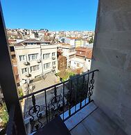 Saruhan Hotel