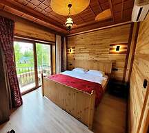 Saruhan Hotel
