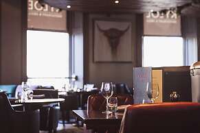 The Rutland Hotel & Apartments