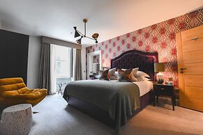The Rutland Hotel & Apartments