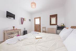 Smaragdi Hotel