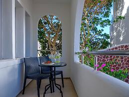 Smaragdi Hotel