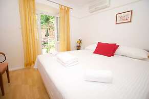 Divine Apartments
