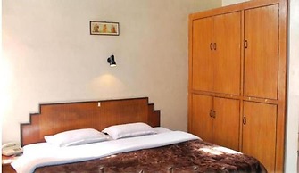 Hotel Bani Park Palace