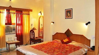 Hotel Bani Park Palace