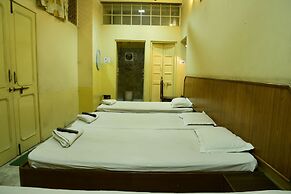 Hotel Bani Park Palace